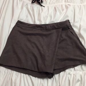 DO+BE SKORT